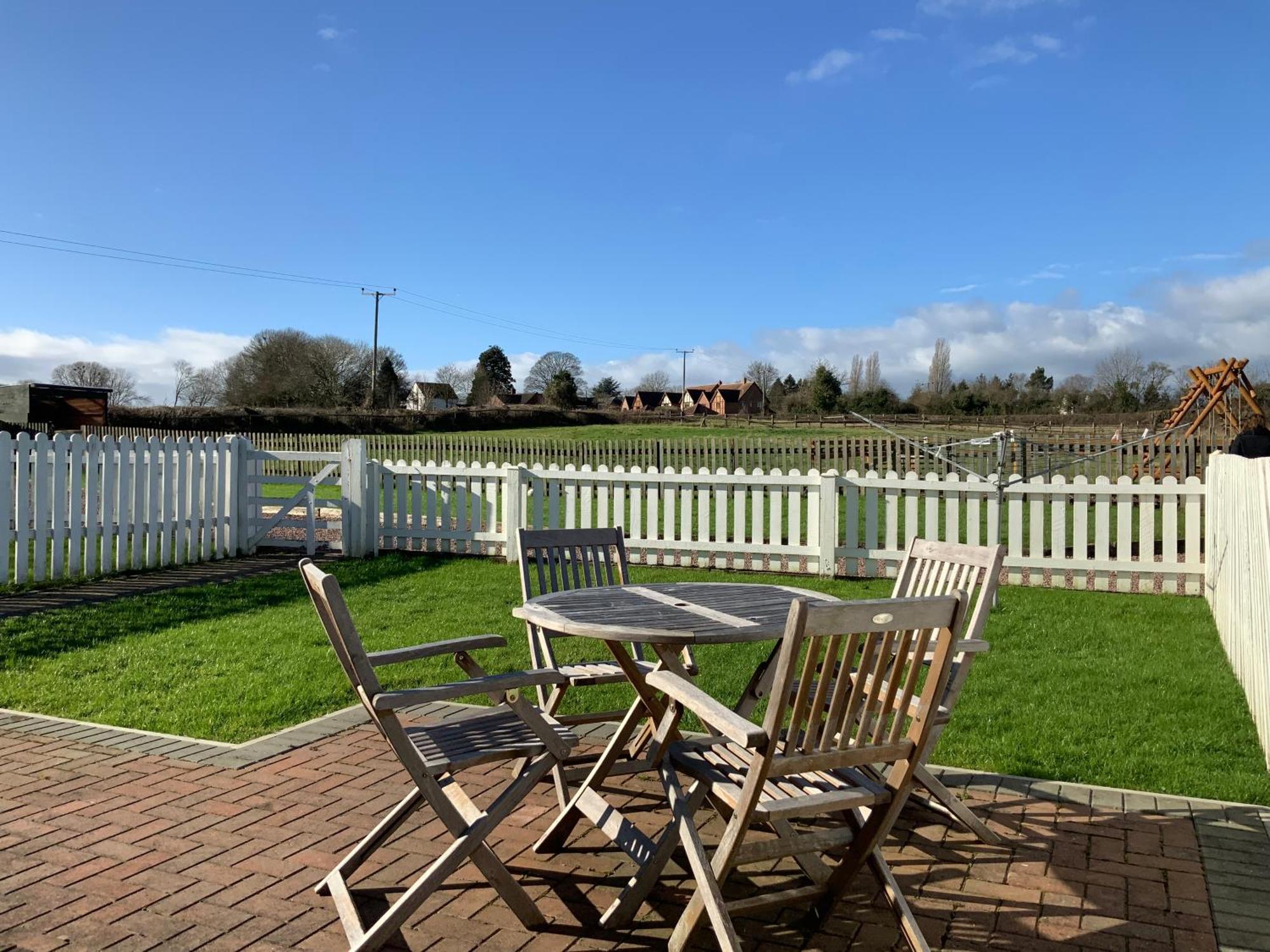 Woodpecker Cottage At Frog Trotters Cottages Hartpury Luaran gambar